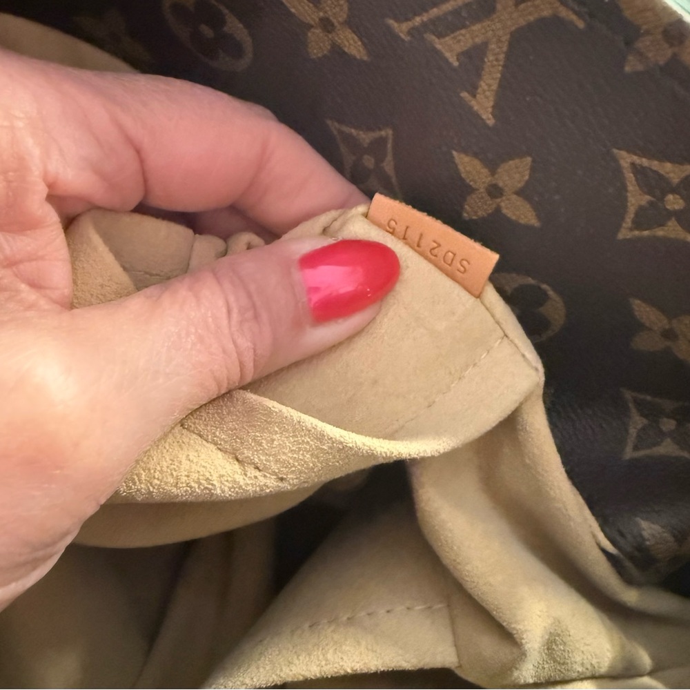 Louis Vuitton Artsy Brown Monogram Shoulder Bag with Natural Leather Trim - Picture 13 of 13